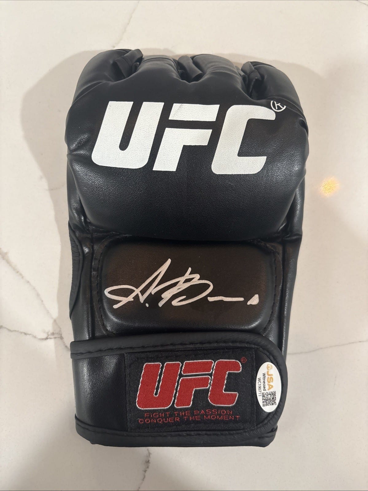Alexander Volkov Signed UFC Glove - JSA Certified, photo