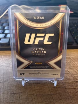 2023 Panini Select UFC Selective Swatches Calvin Kattar #SS-CKT, photo 2